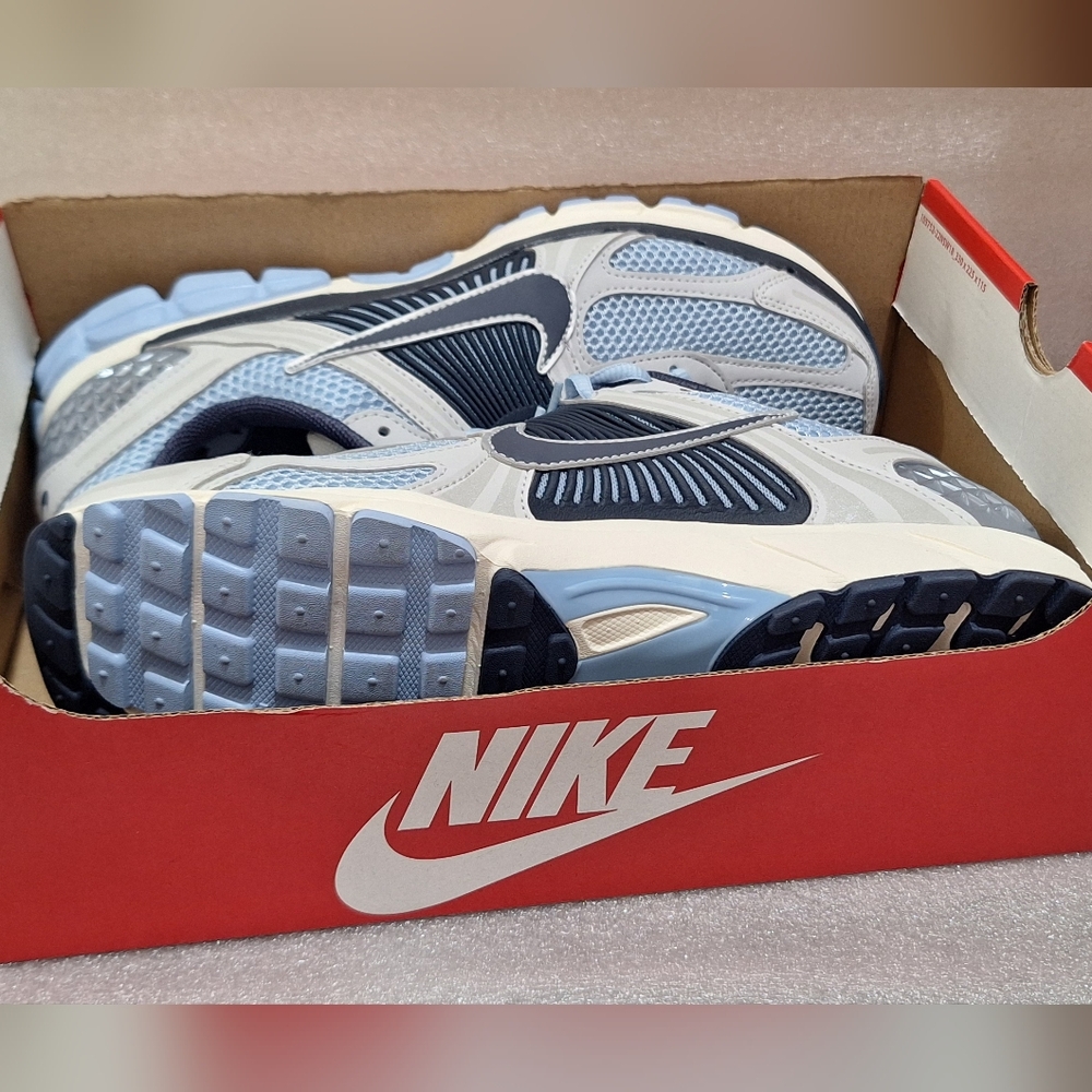 Nike Zoom Vomero 5 - Picture 6 of 6